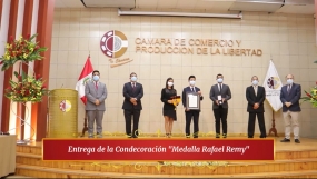 CCLL otorgó póstumamente la “Medalla Rafael Remy” a Hermes Escalante